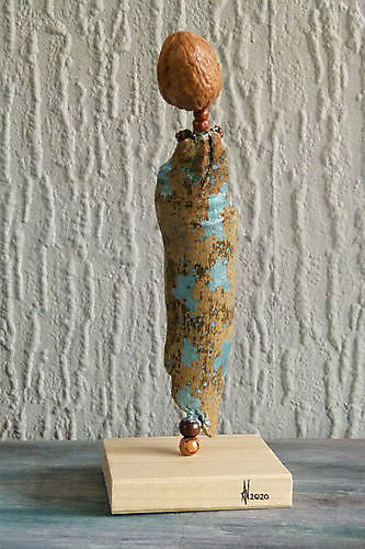 Sculpture Lady in Blue