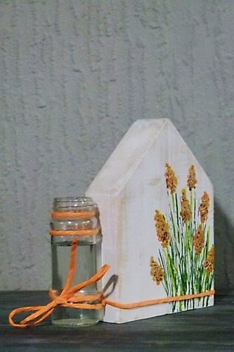 Vase House Orange