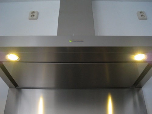 Built-in LED spotlight