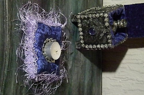 Tealight holder purple cushion