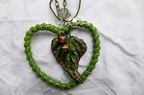 Pendant Heart with Leaf