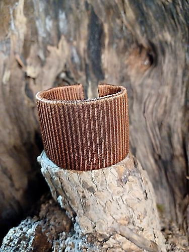 Bracelet vertical brown