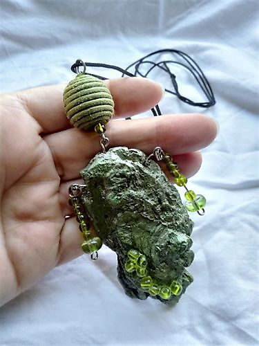 Pendant Goddess of nature