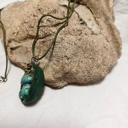 Pendant Green mushrooms