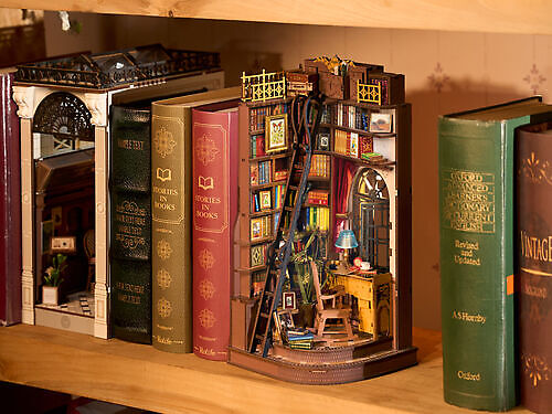 DIY Book Nook, Silent Corner Study
