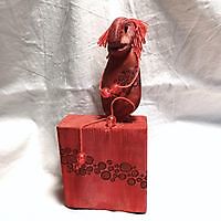 Decorative sculpture Gutt